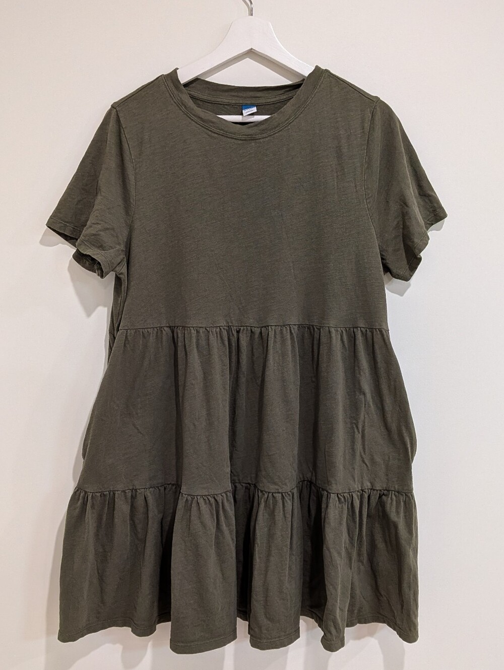 Old Navy Tiered t-shirt dress flowy swing silhouette (large) Minimalist Casual